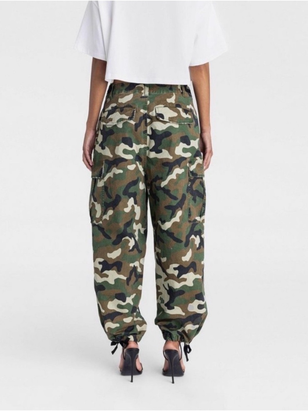 KBB by Kahlana Size Small, NWT Camo Cargo Jogger Pants - Green Camouflage - Picture 2 of 8